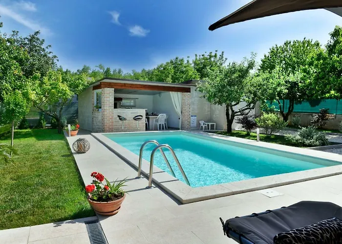 Aromatica Villa Vizinada