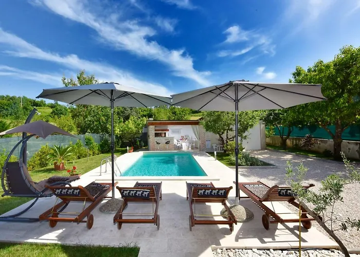 Aromatica Villa Vizinada